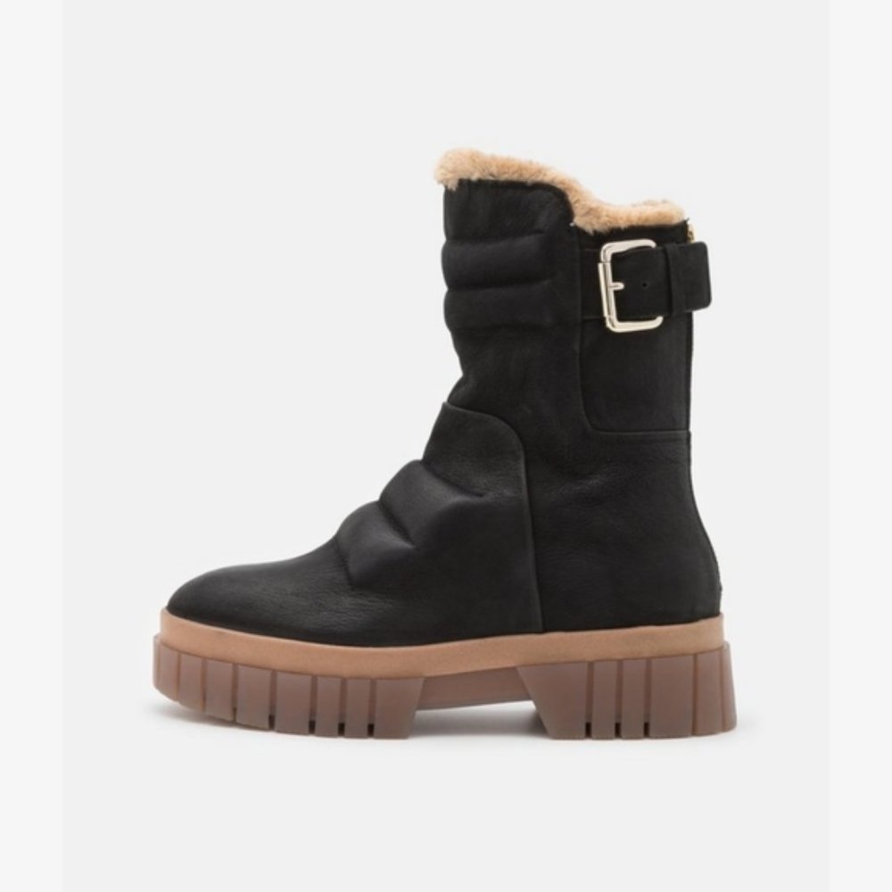 Free People Black and Tan Heeled Boots